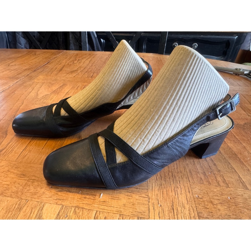 Trotters Black Cross-Strap Slingback Heels